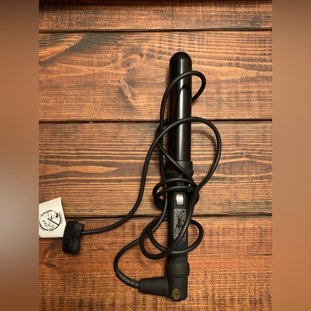 L’ANGE curling iron.